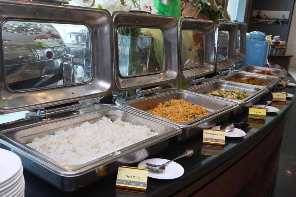 Golden Tulip Galaxy Hotel Banjarmasin Banjarmasin  Eksteriør bilde