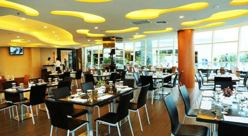 Golden Tulip Galaxy Hotel Banjarmasin Banjarmasin  Eksteriør bilde