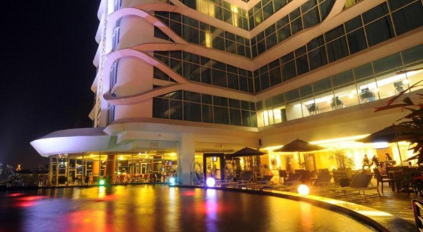 Golden Tulip Galaxy Hotel Banjarmasin Banjarmasin  Eksteriør bilde
