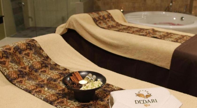 Golden Tulip Galaxy Hotel Banjarmasin Banjarmasin  Eksteriør bilde